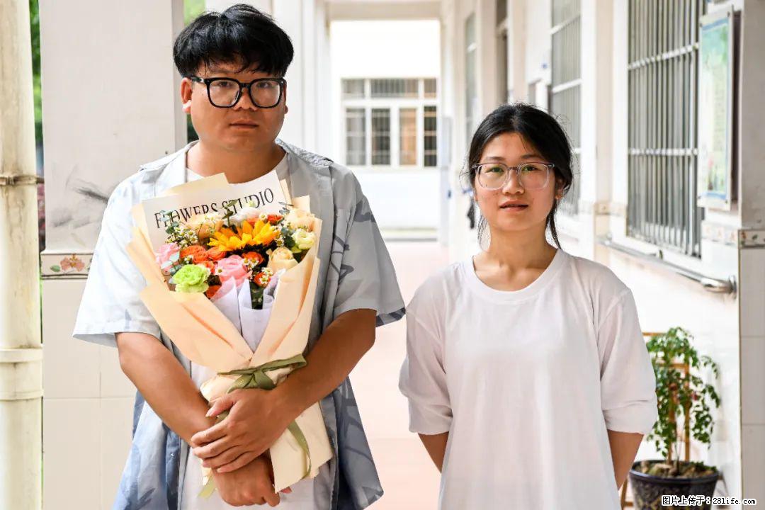 全网追的“扁担女孩”,找了一份暑假工,时薪12元 - 张家口生活资讯 - 张家口28生活网 zjk.28life.com